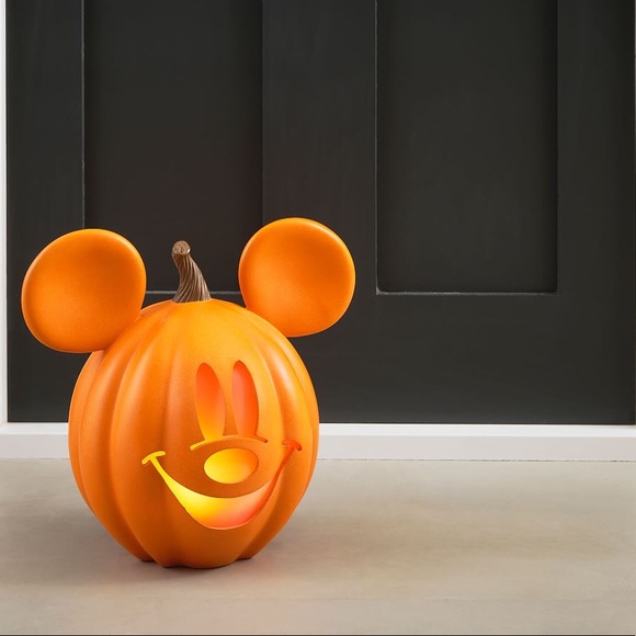 Pottery Barn Kids Magically Enchanting Disney Mickey Mouse Pumpkin Luminary - Picture 4 of 17